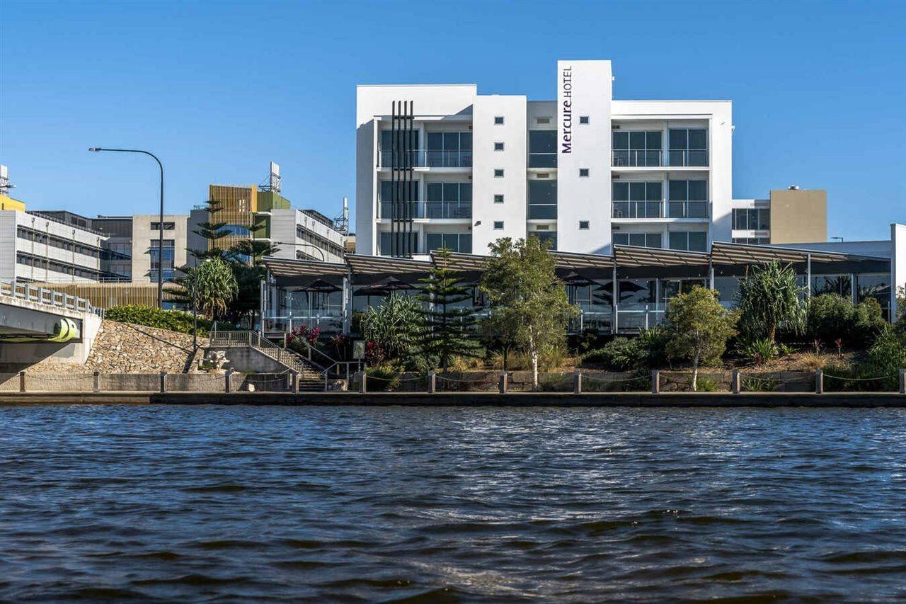 Mercure Sunshine Coast Кавана-Уотерс Экстерьер фото