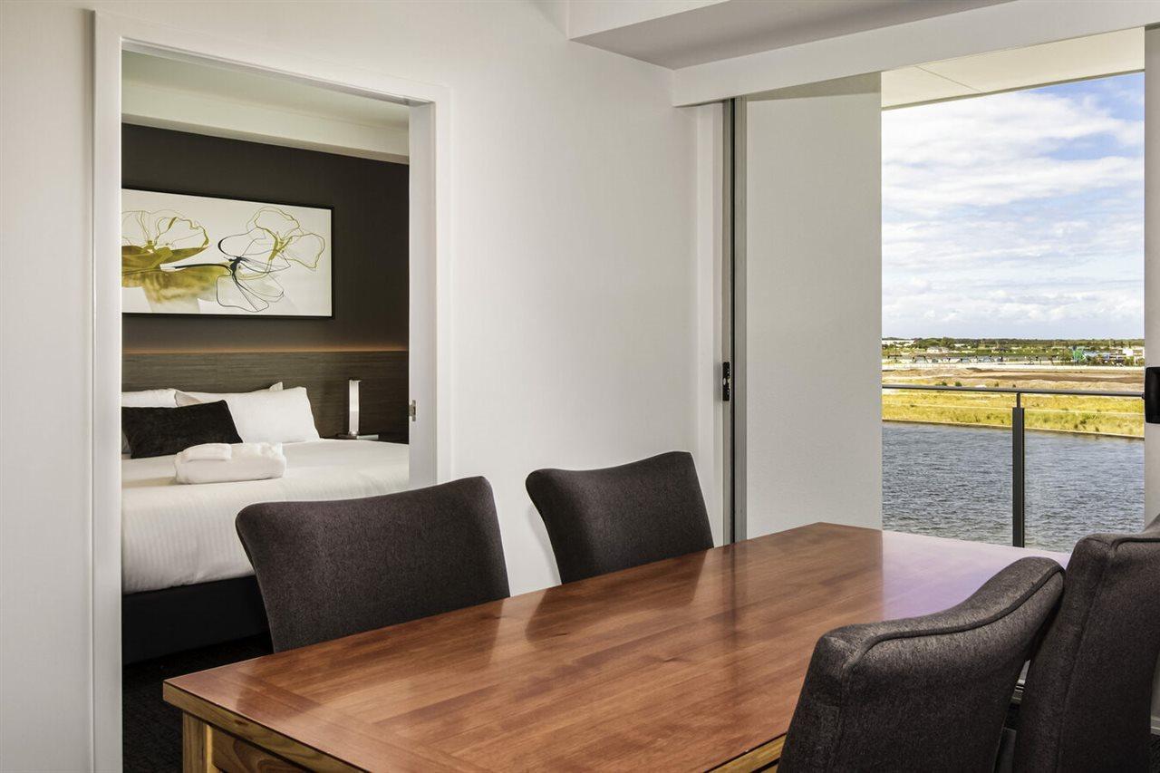 Mercure Sunshine Coast Кавана-Уотерс Экстерьер фото