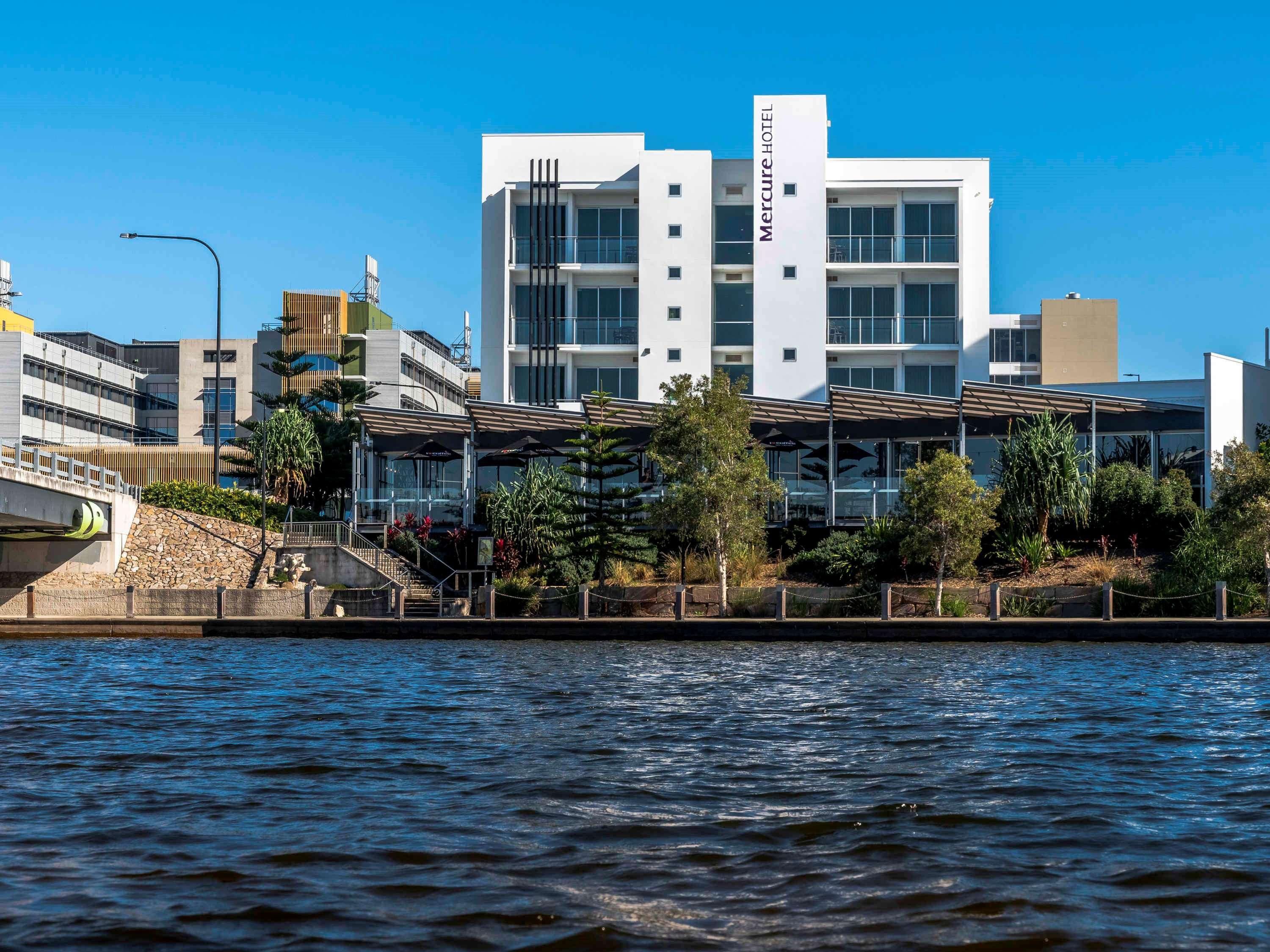 Mercure Sunshine Coast Кавана-Уотерс Экстерьер фото