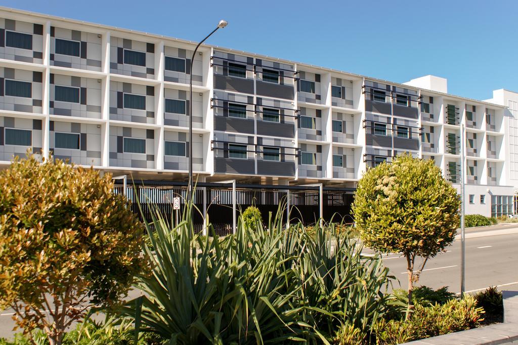 Mercure Sunshine Coast Кавана-Уотерс Экстерьер фото