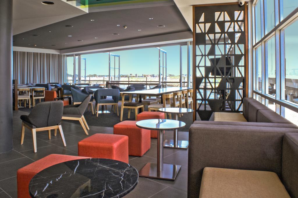 Mercure Sunshine Coast Кавана-Уотерс Экстерьер фото