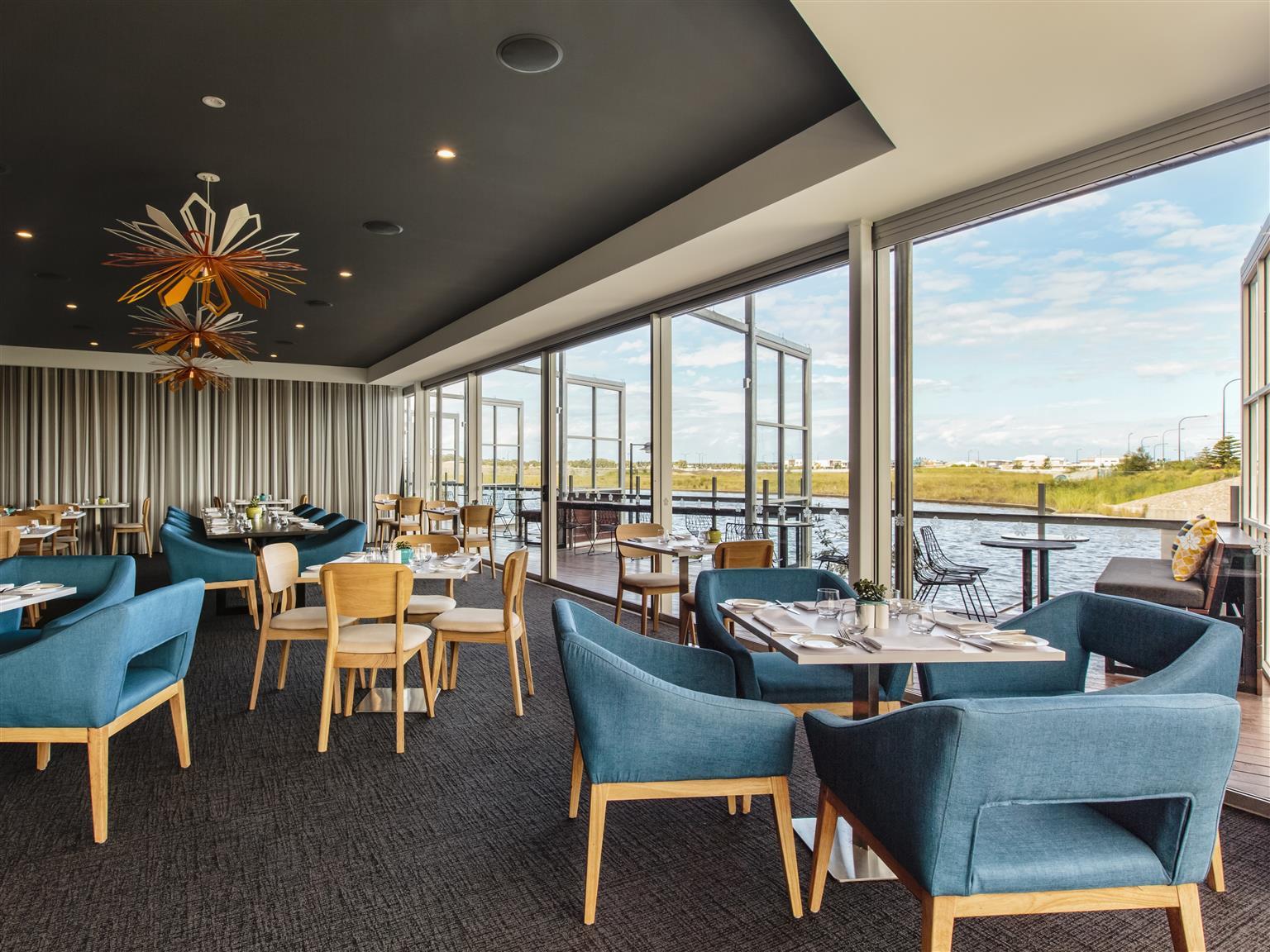 Mercure Sunshine Coast Кавана-Уотерс Экстерьер фото