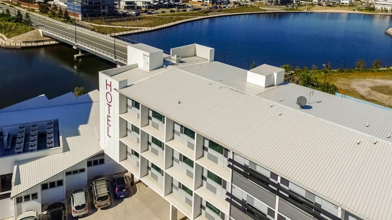 Mercure Sunshine Coast Кавана-Уотерс Экстерьер фото